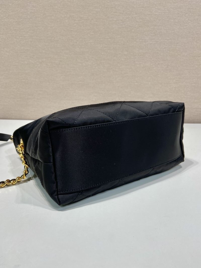 Pra*a tote bags